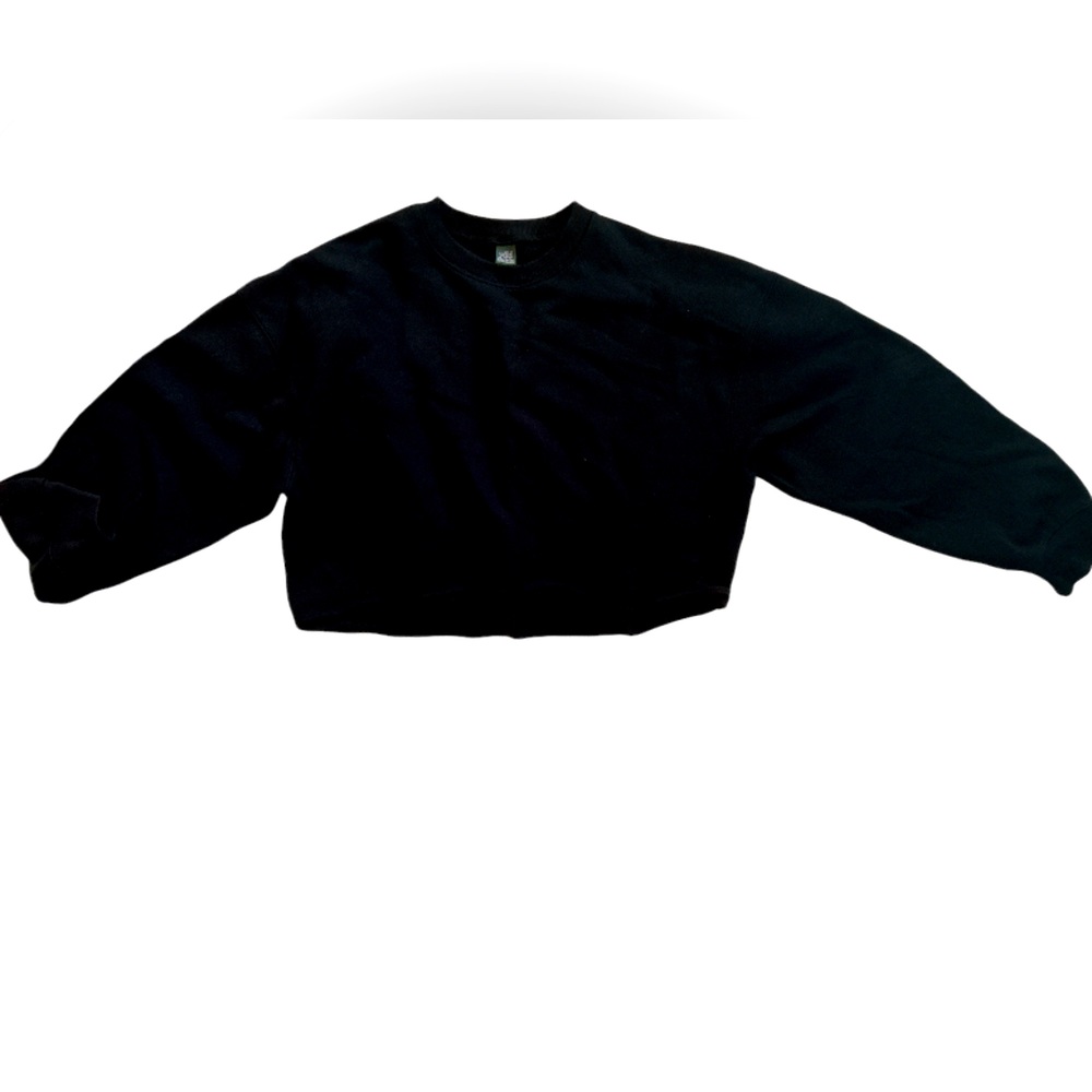 Wild Fable cropped pullover crew. Color Black. Size M